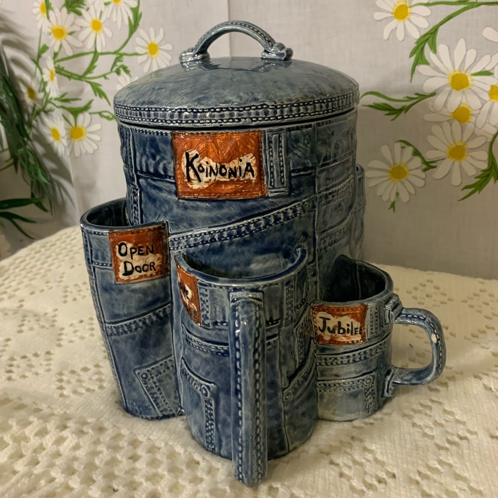 Vintage 70s denim look lidded ceramic canister - Picture 3 of 13